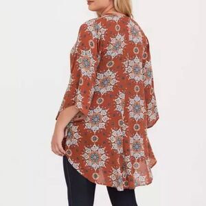 TORRID Crepe Shirttail Kimono Duster Top